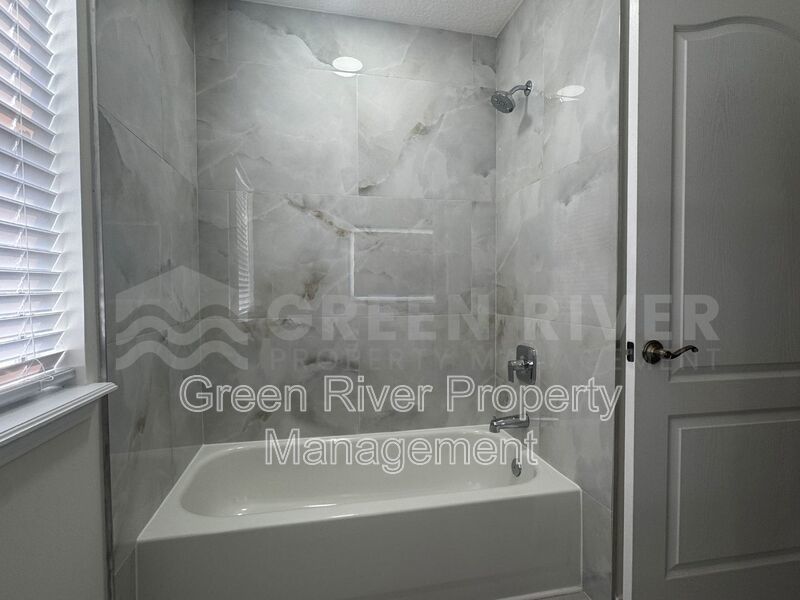 Charming 3-Bedroom Home with Endless Potential in Amenity-Rich Community!! property image