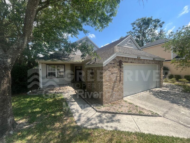 Adorable well kept 2/2 in Argyle! property image