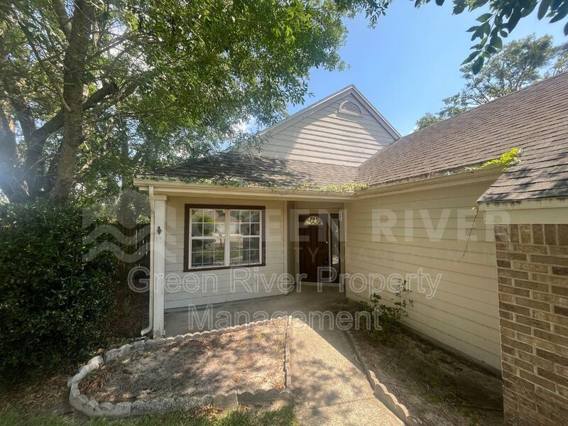 Adorable well kept 2/2 in Argyle! property image