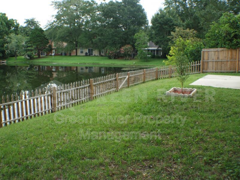 Adorable well kept 2/2 in Argyle! property image