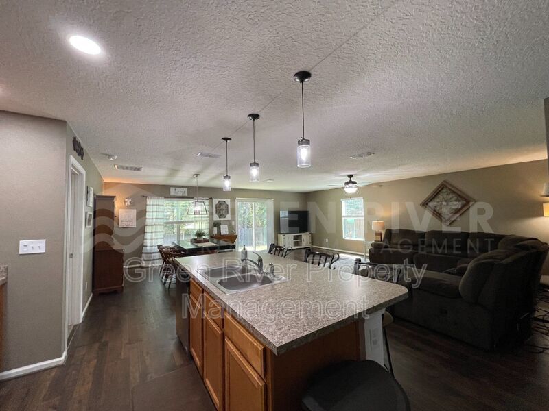 3 Bedroom 2 FULL bath home available Now in Winchester Ridge! property image