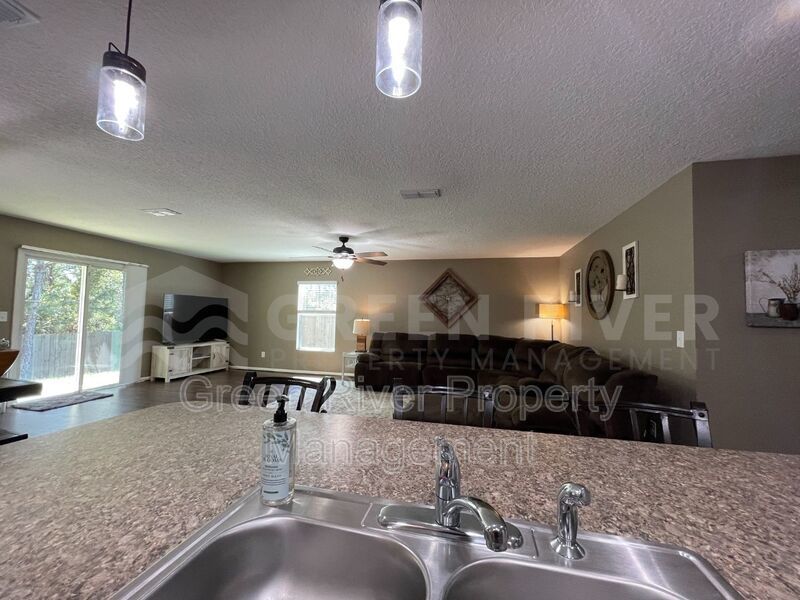 3 Bedroom 2 FULL bath home available Now in Winchester Ridge! property image