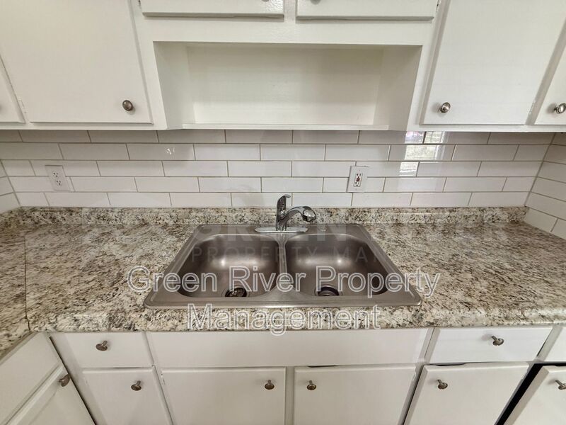 Freshly Updated & Move-In Ready in Osceola Forest! property image