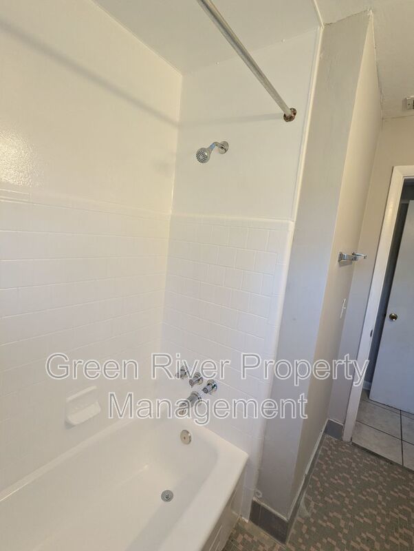 Freshly 3 bedroom, 1.5 bath Updated Westside Charmer  - New Carpet, Fresh Paint & Big Fenced Backyard property image