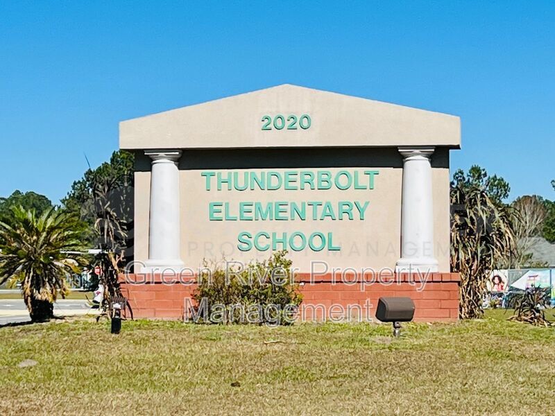 Golf Course Living - 4BR Beauty w/ No Carpet + FIP Amenities Included property image