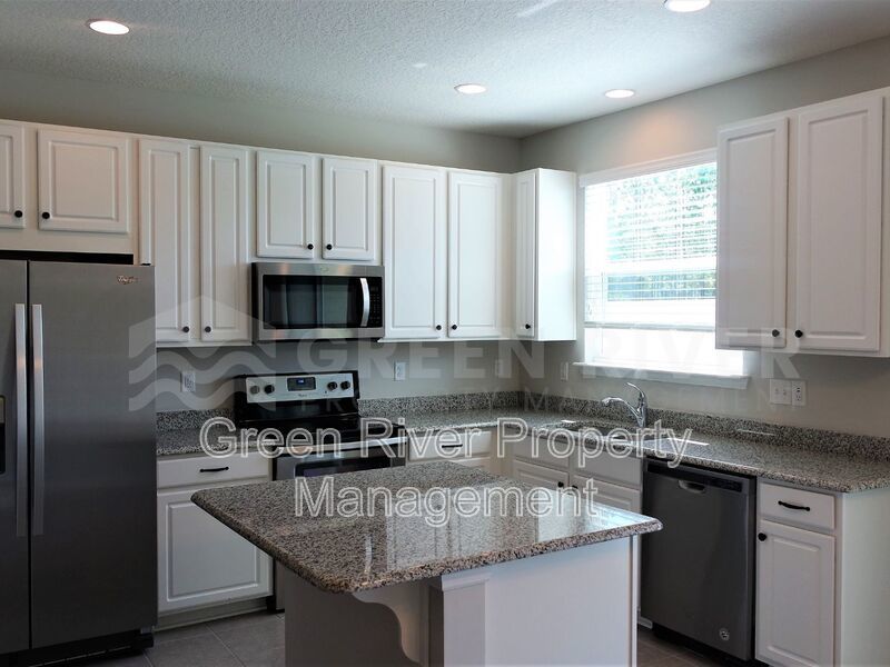 Pond-View Townhome in Durbin Crossing with Resort Amenities! property image