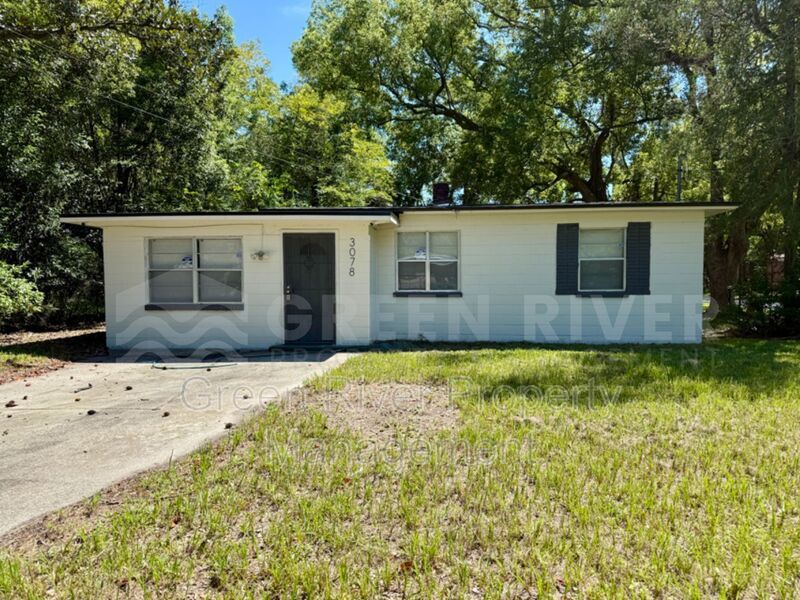 Charming & Updated Home with Spacious Backyard property image