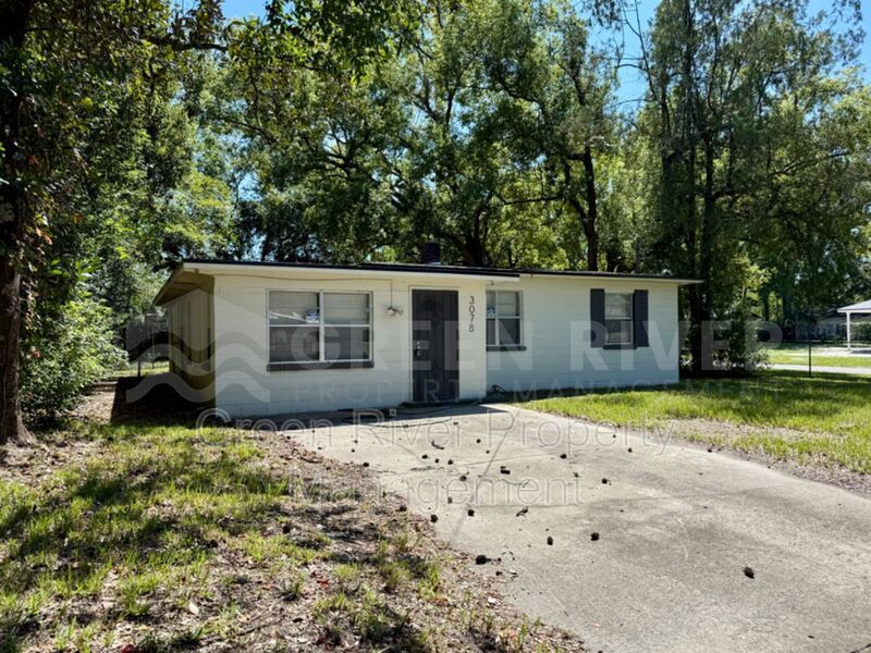 Charming & Updated Home with Spacious Backyard property image