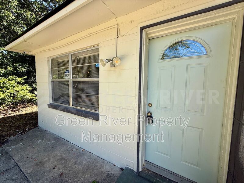 Charming & Updated Home with Spacious Backyard property image