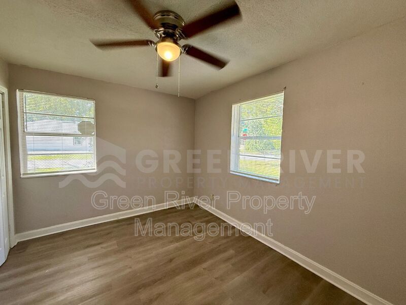 Charming & Updated Home with Spacious Backyard property image