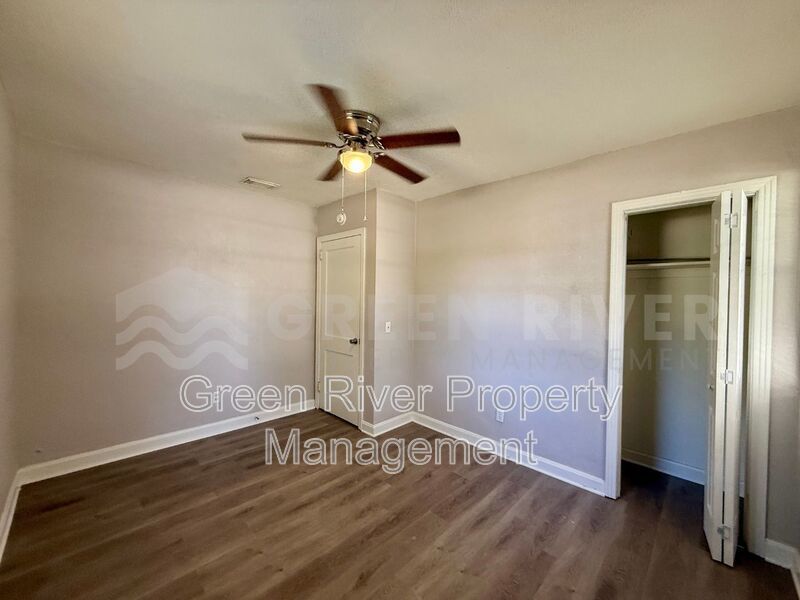 Charming & Updated Home with Spacious Backyard property image