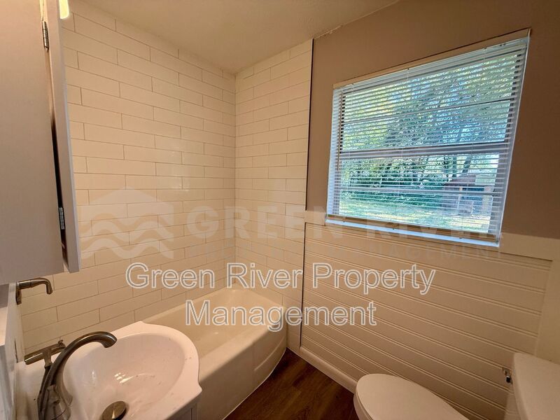 Charming & Updated Home with Spacious Backyard property image