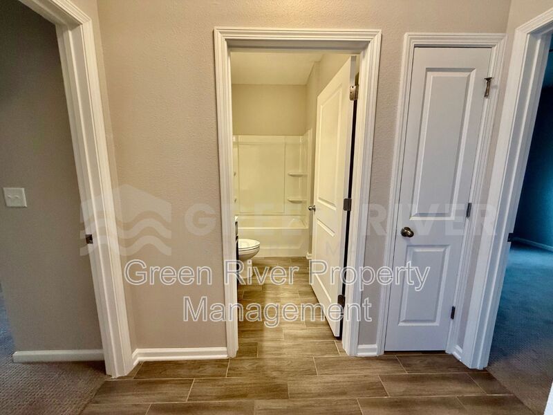 4 Bedroom, 3 bath Home in Wilford Preserve - Orange Park, FL! property image