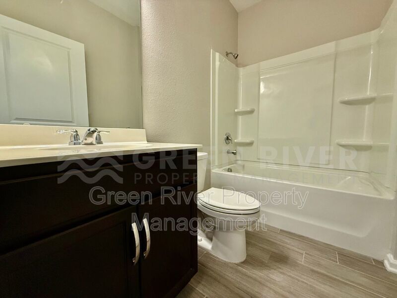 4 Bedroom, 3 bath Home in Wilford Preserve - Orange Park, FL! property image