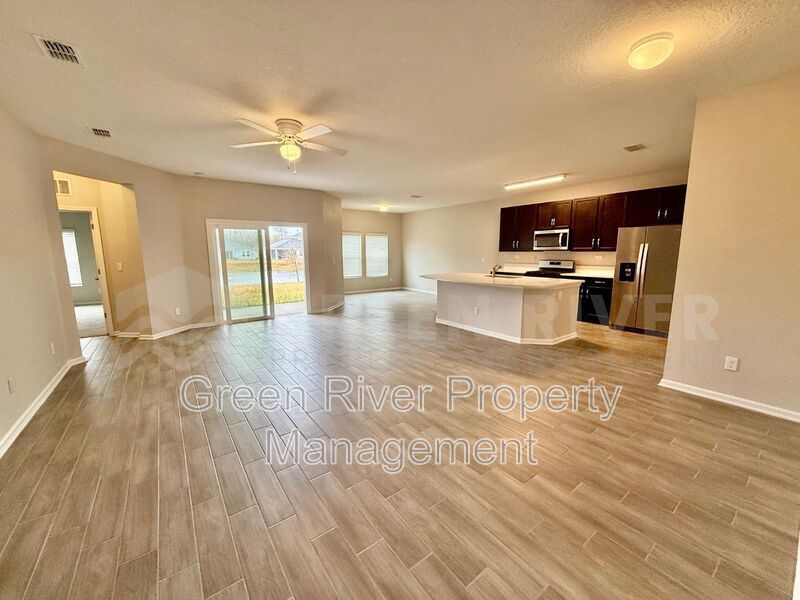 4 Bedroom, 3 bath Home in Wilford Preserve - Orange Park, FL! property image