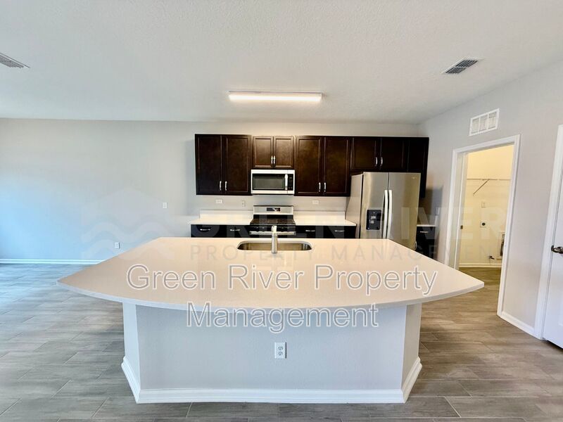 4 Bedroom, 3 bath Home in Wilford Preserve - Orange Park, FL! property image