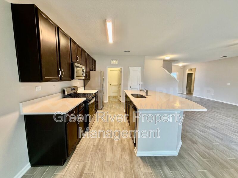 4 Bedroom, 3 bath Home in Wilford Preserve - Orange Park, FL! property image