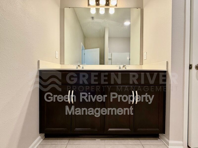 4 Bedroom, 3 bath Home in Wilford Preserve - Orange Park, FL! property image