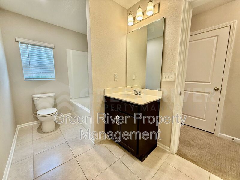 4 Bedroom, 3 bath Home in Wilford Preserve - Orange Park, FL! property image