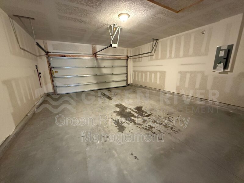 4 Bedroom, 3 bath Home in Wilford Preserve - Orange Park, FL! property image