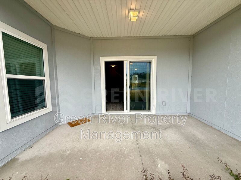 4 Bedroom, 3 bath Home in Wilford Preserve - Orange Park, FL! property image