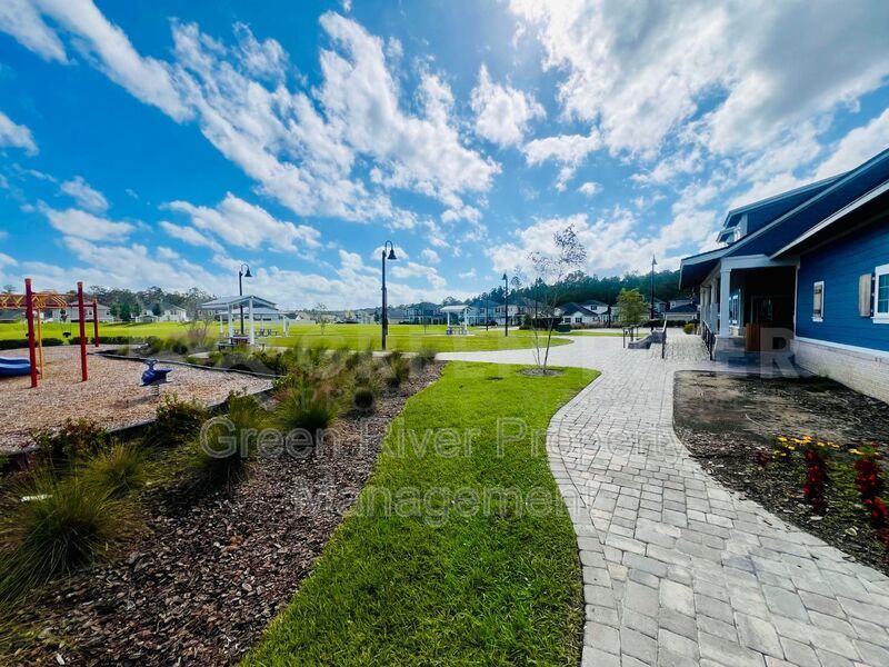 4 Bedroom, 3 bath Home in Wilford Preserve - Orange Park, FL! property image