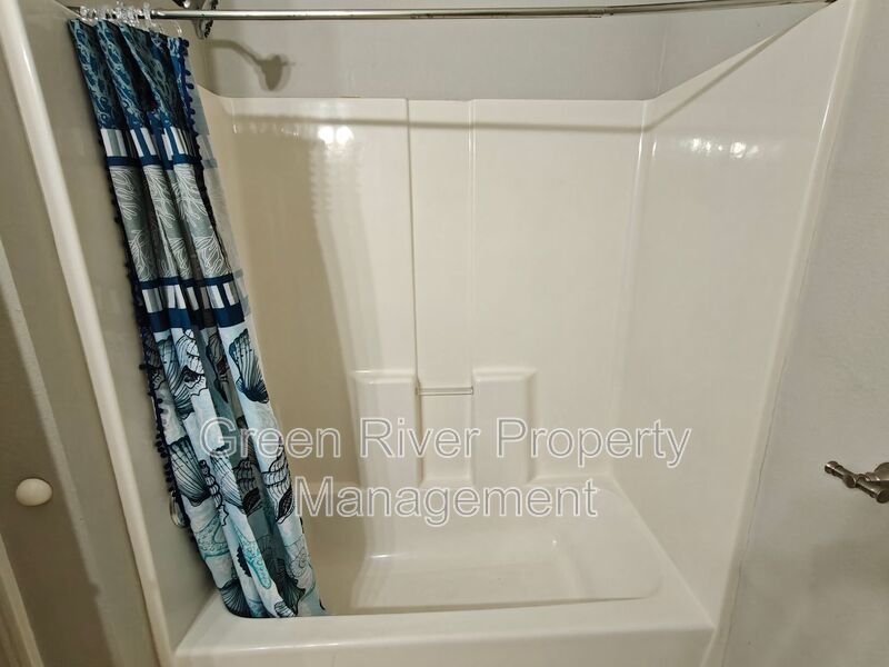 Cozy 2 Bedroom Condo on Ground Floor property image