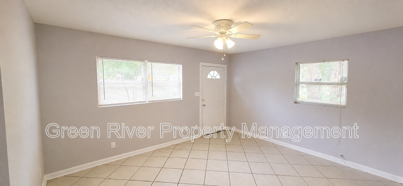 Warm & Inviting 4 Bedroom Home – Pets Welcome! property image