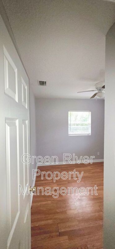 Warm & Inviting 4 Bedroom Home – Pets Welcome! property image