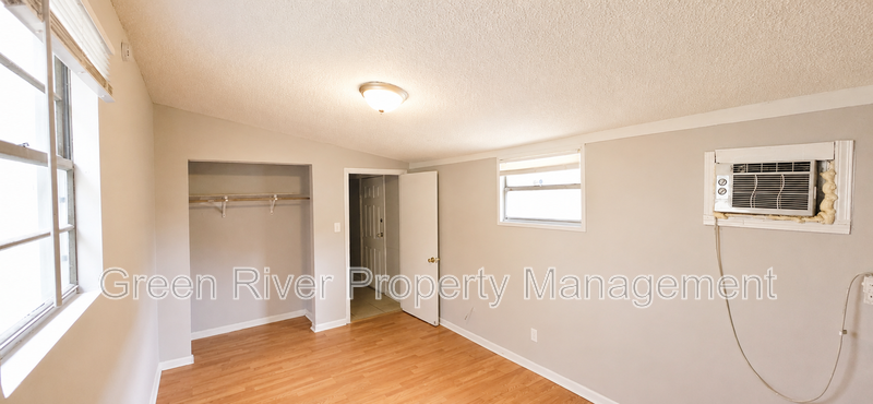 Warm & Inviting 4 Bedroom Home – Pets Welcome! property image