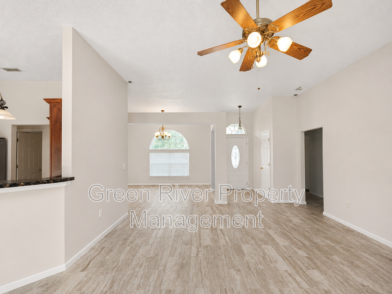 Charming 4 Bedroom Home in Middleburg! property image