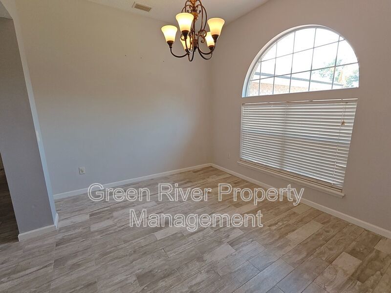 Charming 4 Bedroom Home in Middleburg! property image