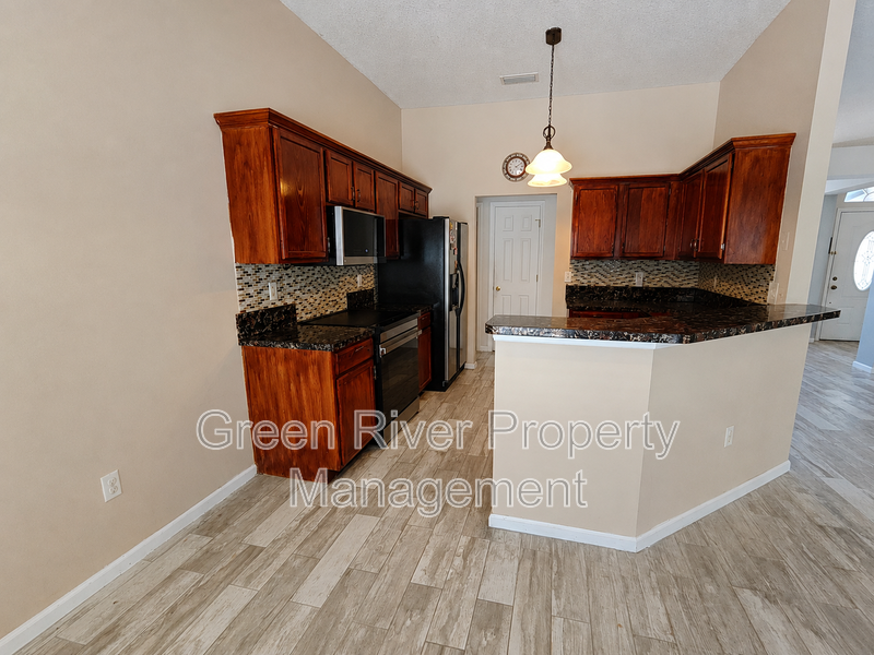 Charming 4 Bedroom Home in Middleburg! property image
