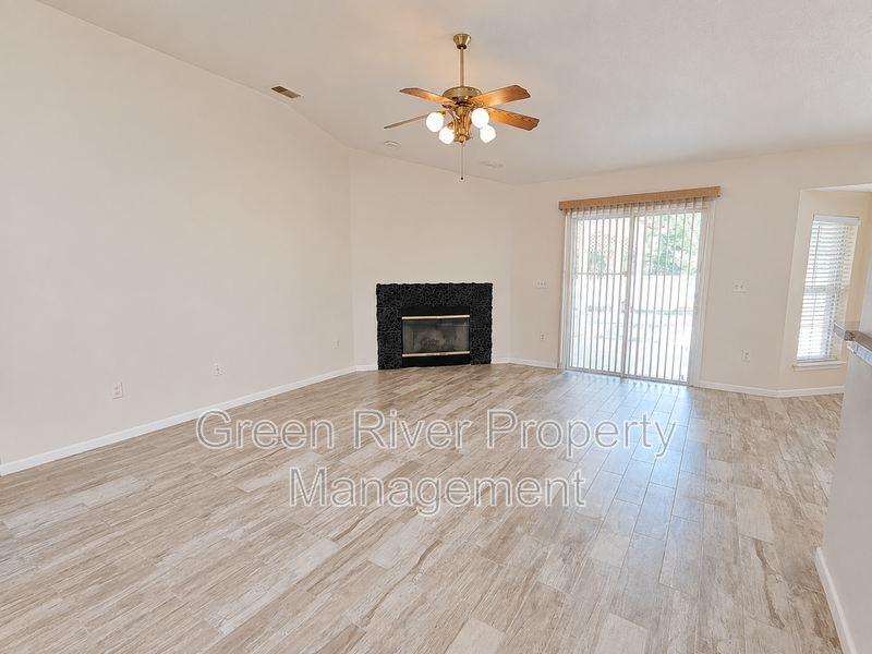 Charming 4 Bedroom Home in Middleburg! property image
