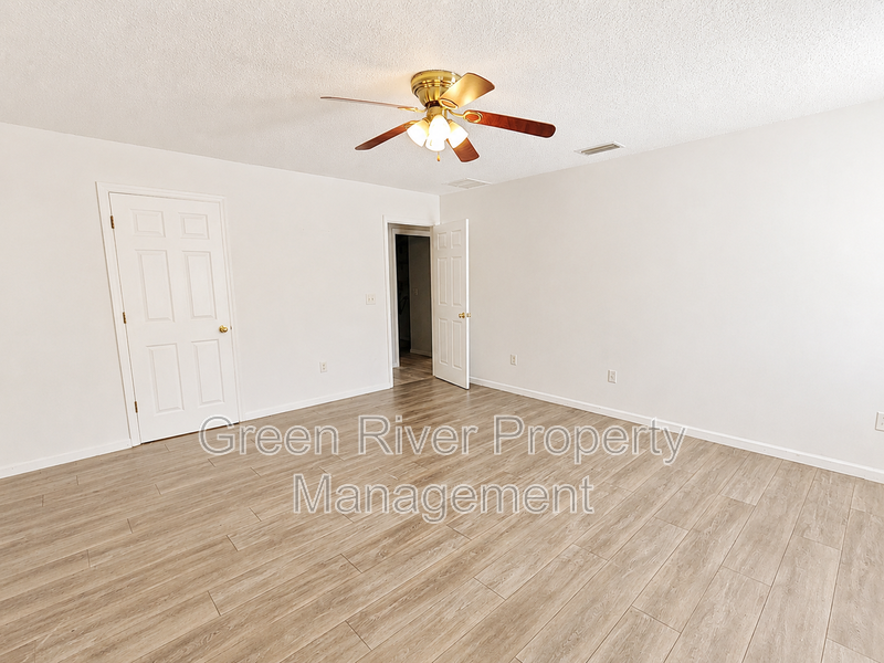 Charming 4 Bedroom Home in Middleburg! property image