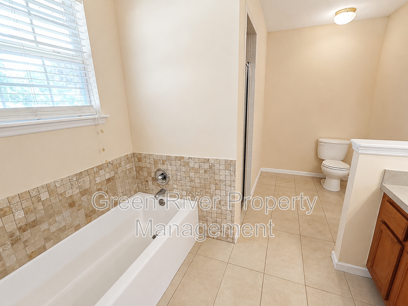 Charming 4 Bedroom Home in Middleburg! property image