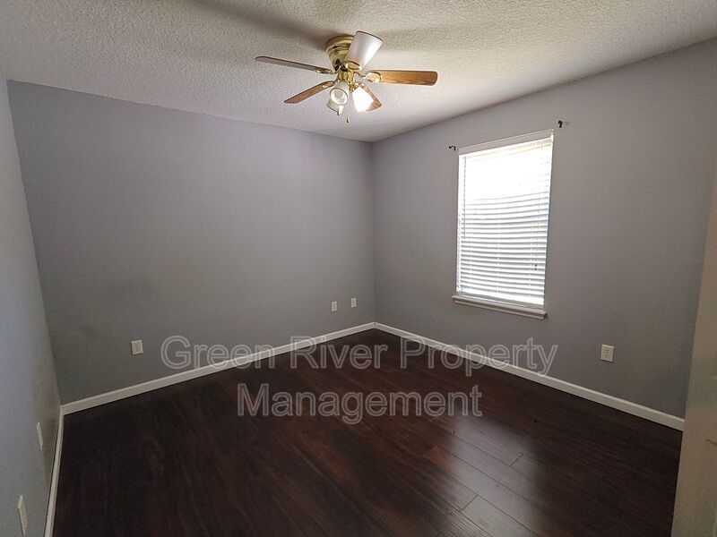 Charming 4 Bedroom Home in Middleburg! property image