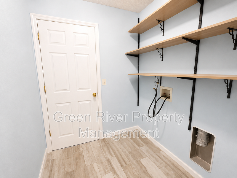 Charming 4 Bedroom Home in Middleburg! property image