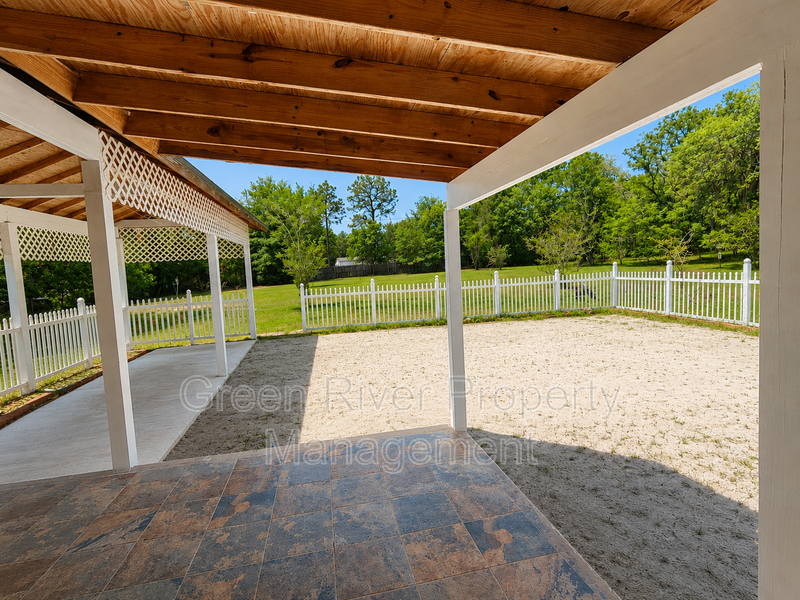 Charming 4 Bedroom Home in Middleburg! property image