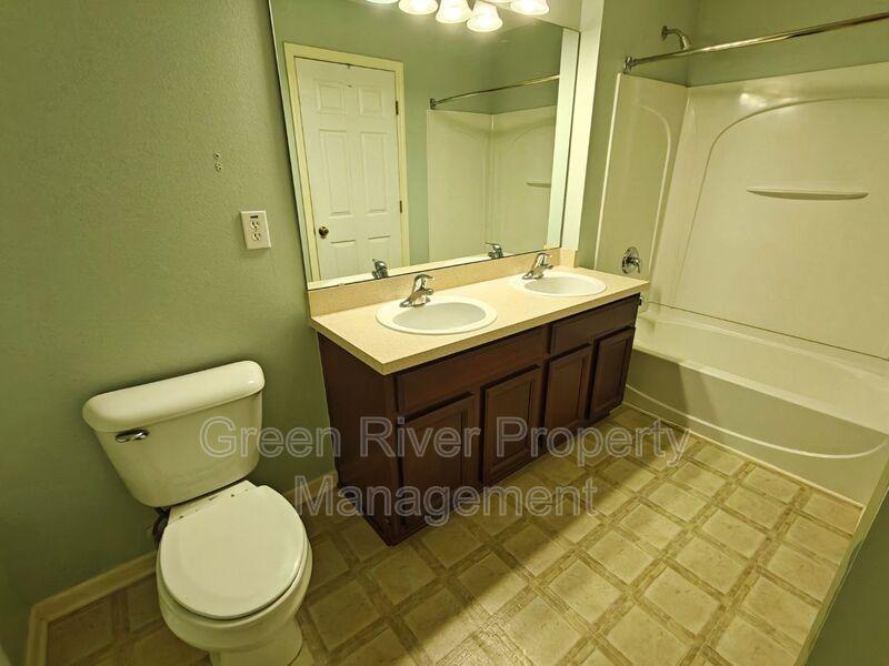 Charming 2BR Townhome in the Heart of Fleming Island property image
