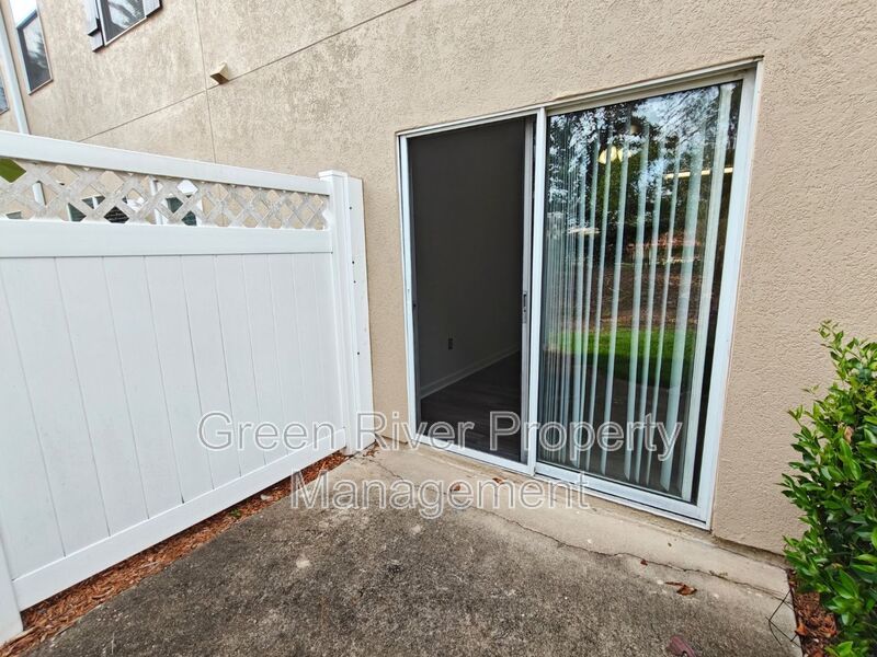 Charming 2BR Townhome in the Heart of Fleming Island property image