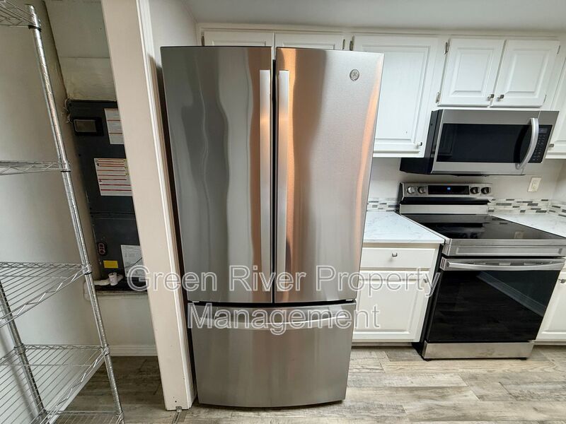 Modern Comfort Meets Everyday Convenience in This 3BR Home! property image