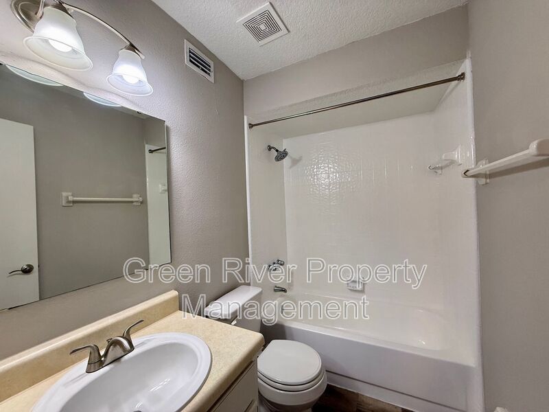 Modern Comfort Meets Everyday Convenience in This 3BR Home! property image