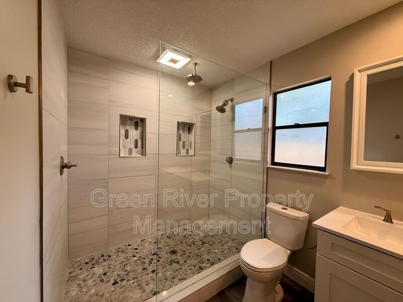 3 Bedroom Home in Julington Forest property image