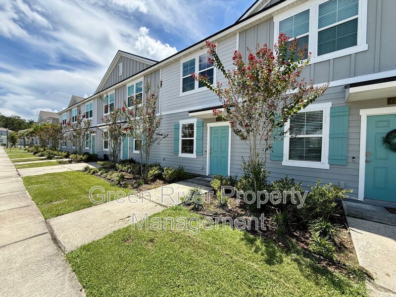 Experience Easy Living in This Beautiful Equinox Townhome! property image