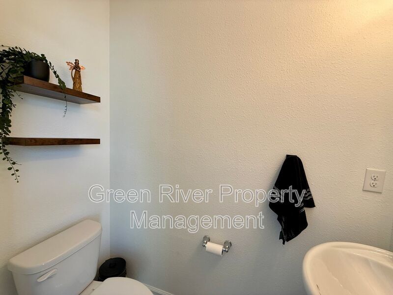 Experience Easy Living in This Beautiful Equinox Townhome! property image