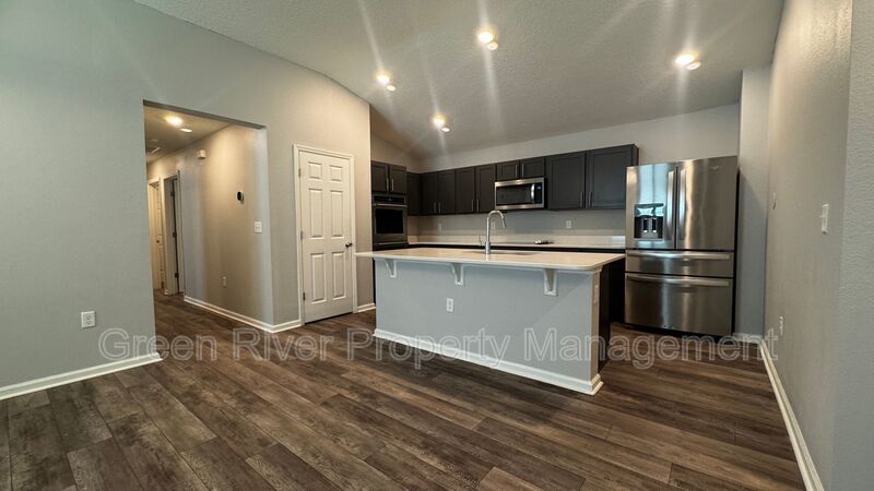 Modern 3-Bedroom Home with Open Living & Prime Jacksonville Location! property image