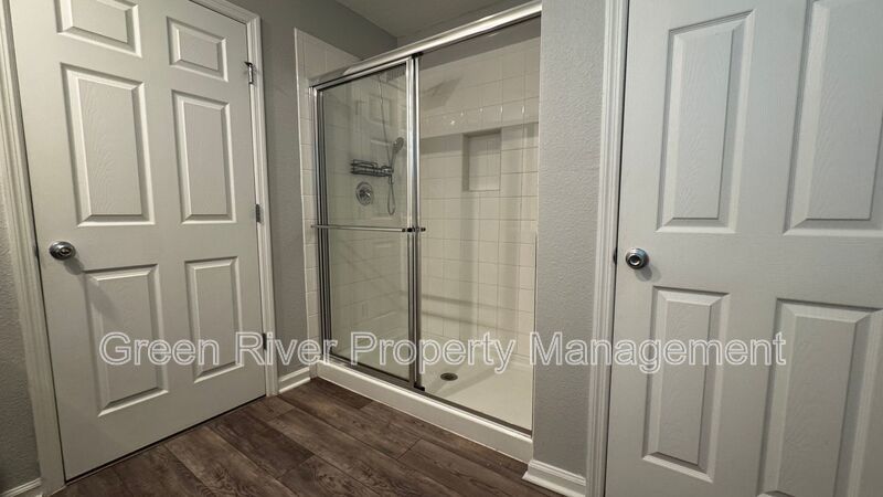 Modern 3-Bedroom Home with Open Living & Prime Jacksonville Location! property image