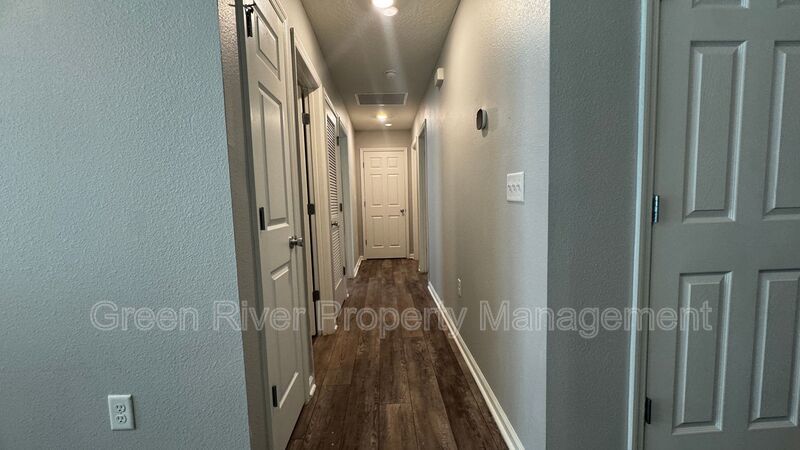 Modern 3-Bedroom Home with Open Living & Prime Jacksonville Location! property image