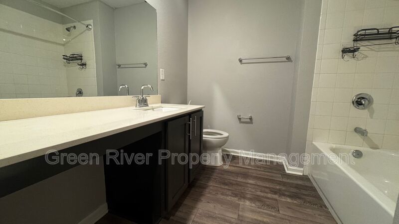 Modern 3-Bedroom Home with Open Living & Prime Jacksonville Location! property image